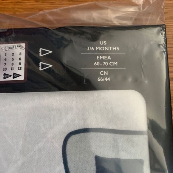 Golden Knights Baby Set - Picture 7 of 9